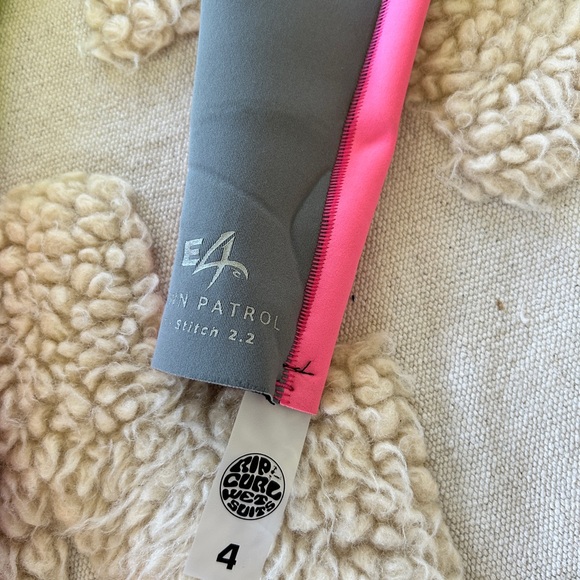 Rip Curl Long sleeve Springsuit Shorty Wetsuit - 2.2 sz 4 - Picture 4 of 6